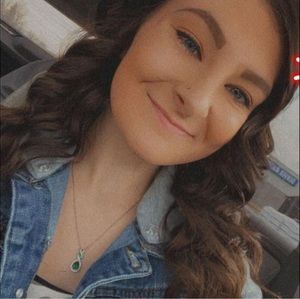 Meet your Posher, Shelby